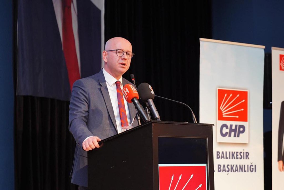 Bir dönem ''Kemal İstifa'' diye bağıran il başkanı kendisi istifa etti