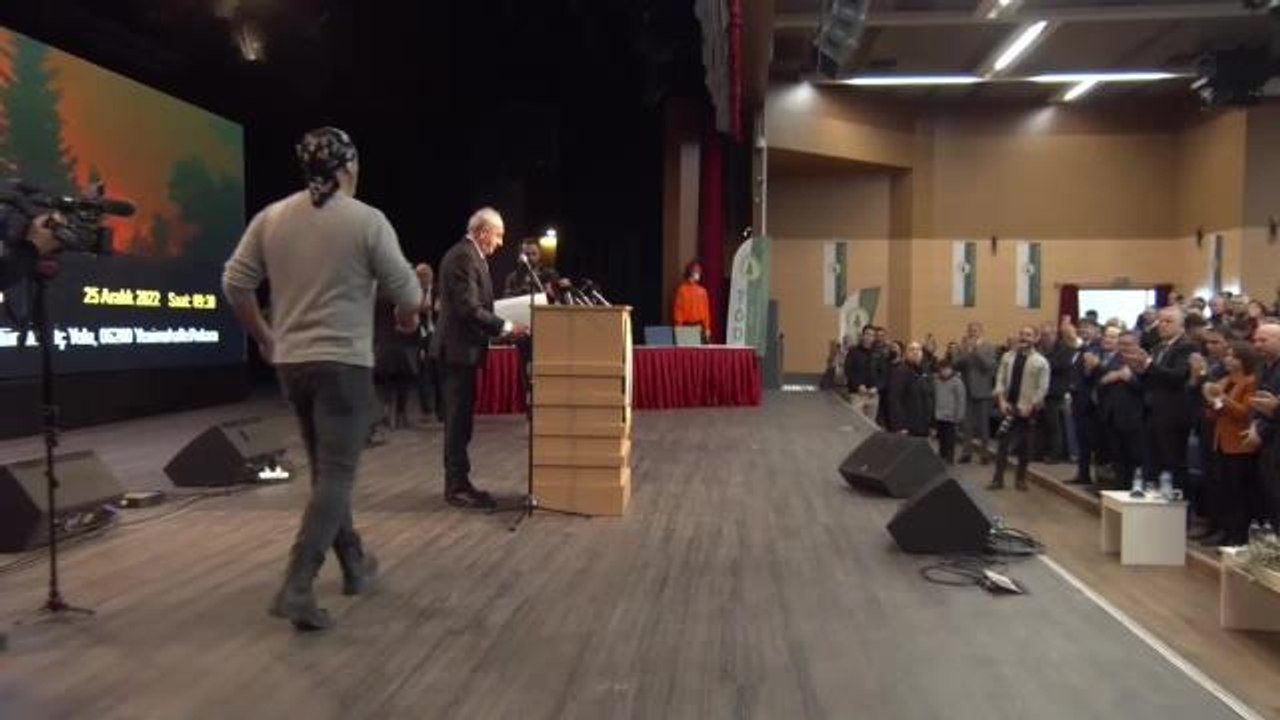 Kemal Kılıçdaroğlu'ndan Ormanlar ve Orman Köylüleri İçin 15 Maddelik Çözüm Önerisi: "Orman Köylüsü, Ailesiyle Birlikte Huzur İçinde Kendi Köyünde...