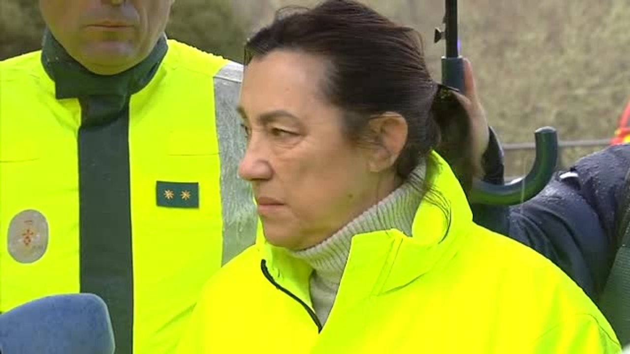 Mueren tres personas tras caer un autobús al río Lérez en Pontevedra