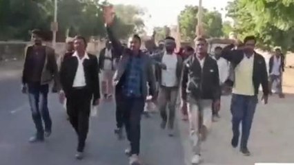 चूरू :न्याय की मांग को लेकर दलित परिवार ने की 60 किलोमीटर यात्रा