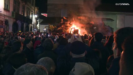 Maior madeiro de Portugal aquece milhares em Penamacor