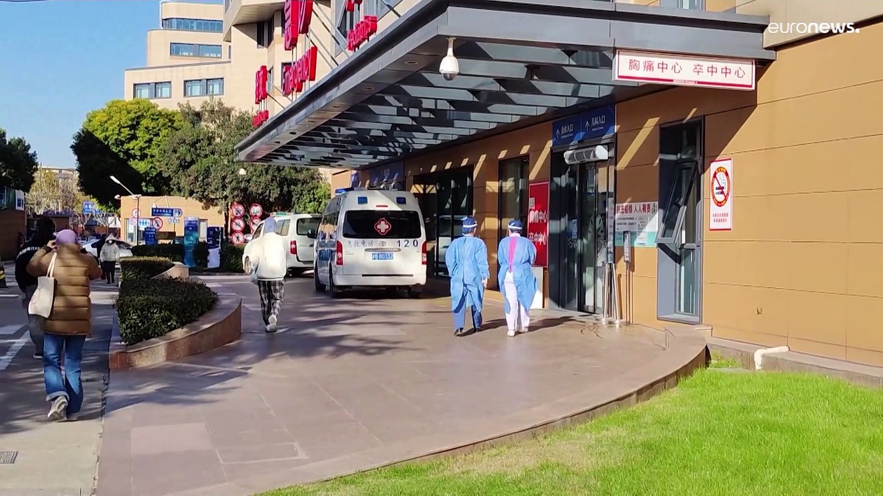 Soumise à une flambée des cas de Covid-19, le Chine renonce à ses statistiques controversées