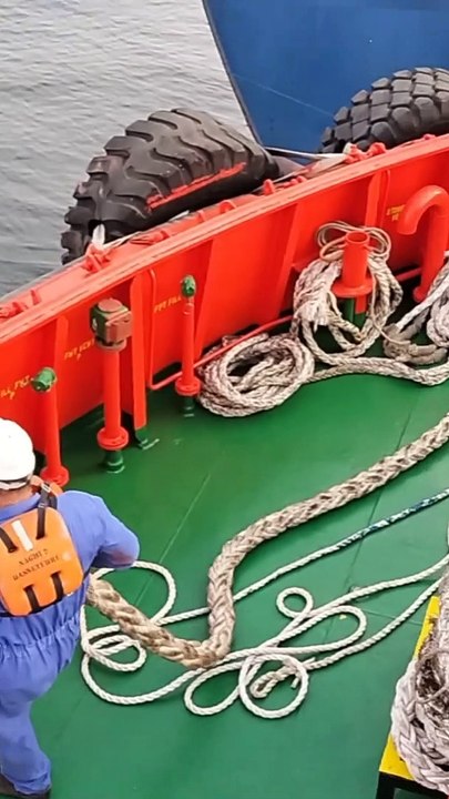 Connecting Towing Line