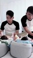 Hà Trí Quang - Thanh Đoàn bận rộn chăm sóc cho hai con sinh đôi