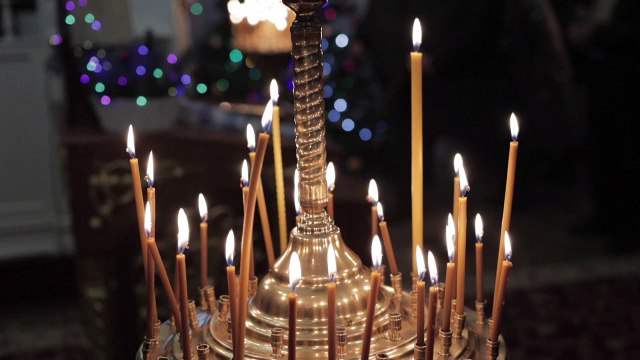 Ortodoxos ucranianos celebran la Navidad en Kiev como un desafío a Rusia
