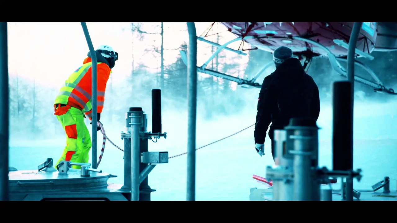 World's Most Dangerous Jobs - These Men Risk Their Lives To Save Others