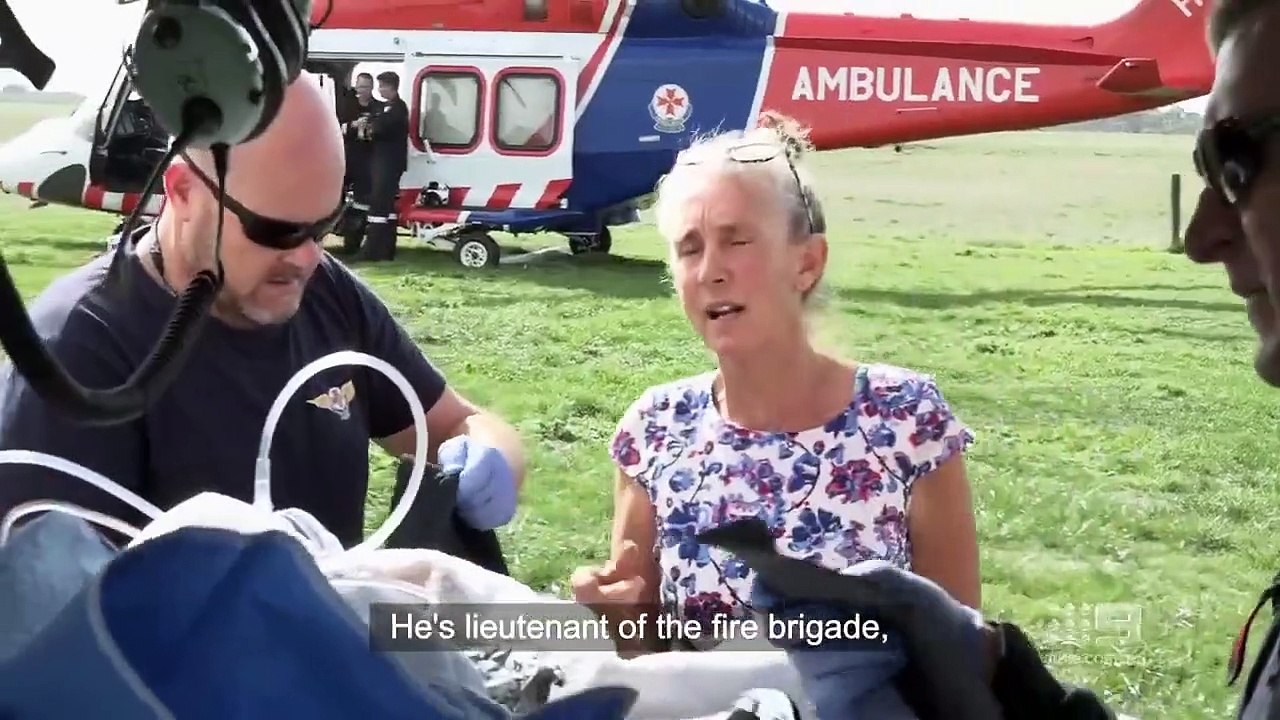 Paramedics - Se2 - Ep19 HD Watch HD Deutsch