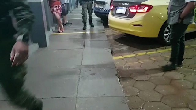 Homem é encaminhado à Delegacia após supostamente agredir a companheira