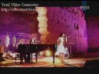 Amel Bent chante a Marrakech Maroc