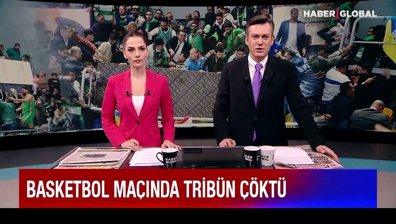 Dehşet anları: Basketbol maçı sırasında tribün çöktü!