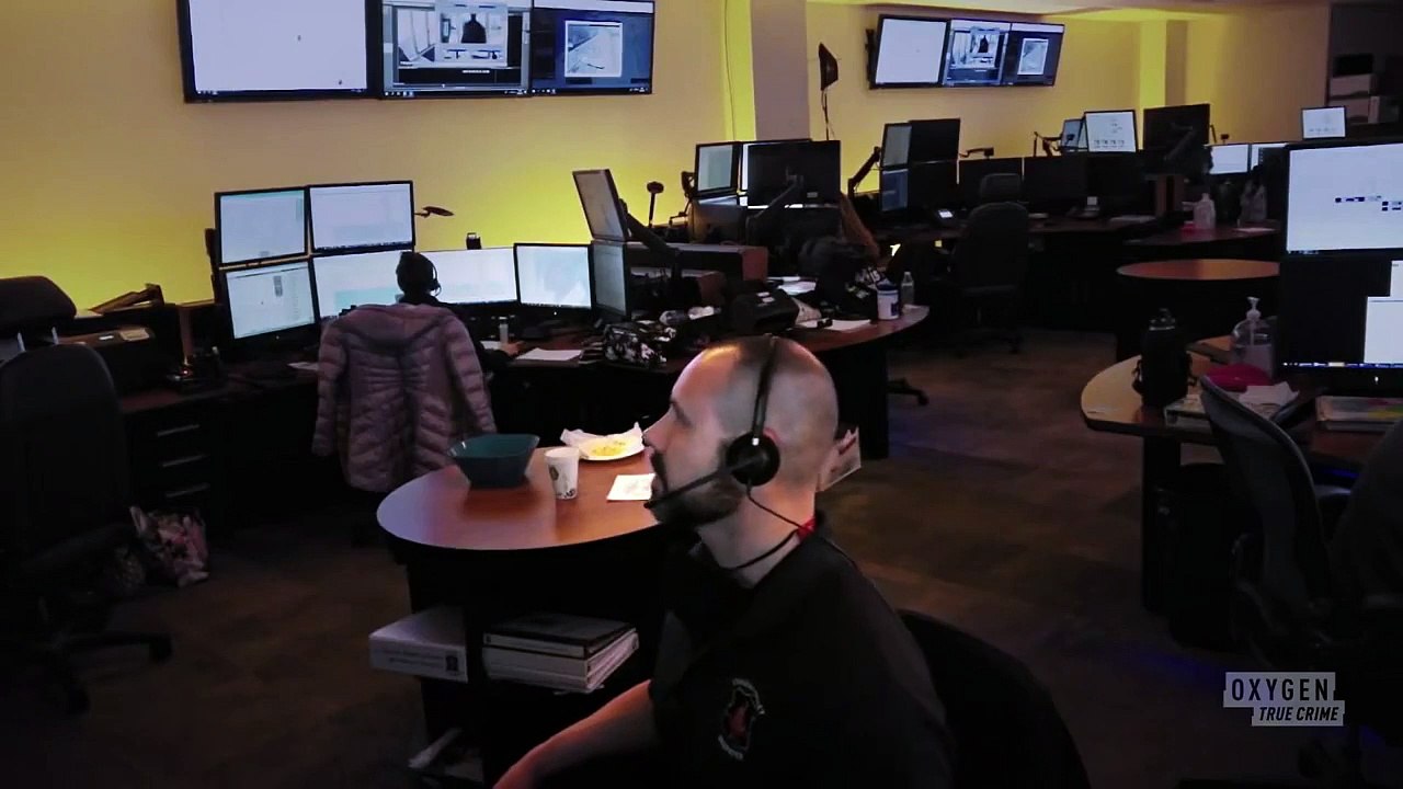 911 Crisis Center - Se1 - Ep13 - The First, First Responders HD Watch HD Deutsch