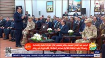 السيسي: الناس ماسكة في الدولار شوية لكن لا بأس إحنا كمان معانا دولار