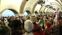 Los ucranianos no renuncian a celebrar la Navidad, a pesar de la guerra
