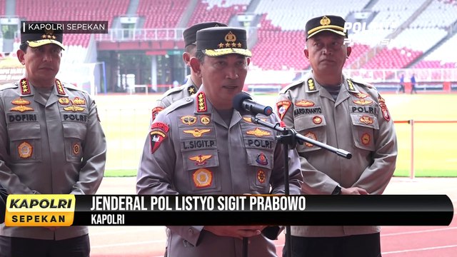 KAPOLRI SEPEKAN : Kapolri Bersama Menpora Tinjau Kesiapan Stadion GBK Jelang Pertandingan AFF (1/2)