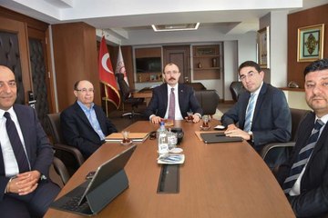 Bakan Muş'un "Uyarı" toplantısına katılmayan tek zincir market