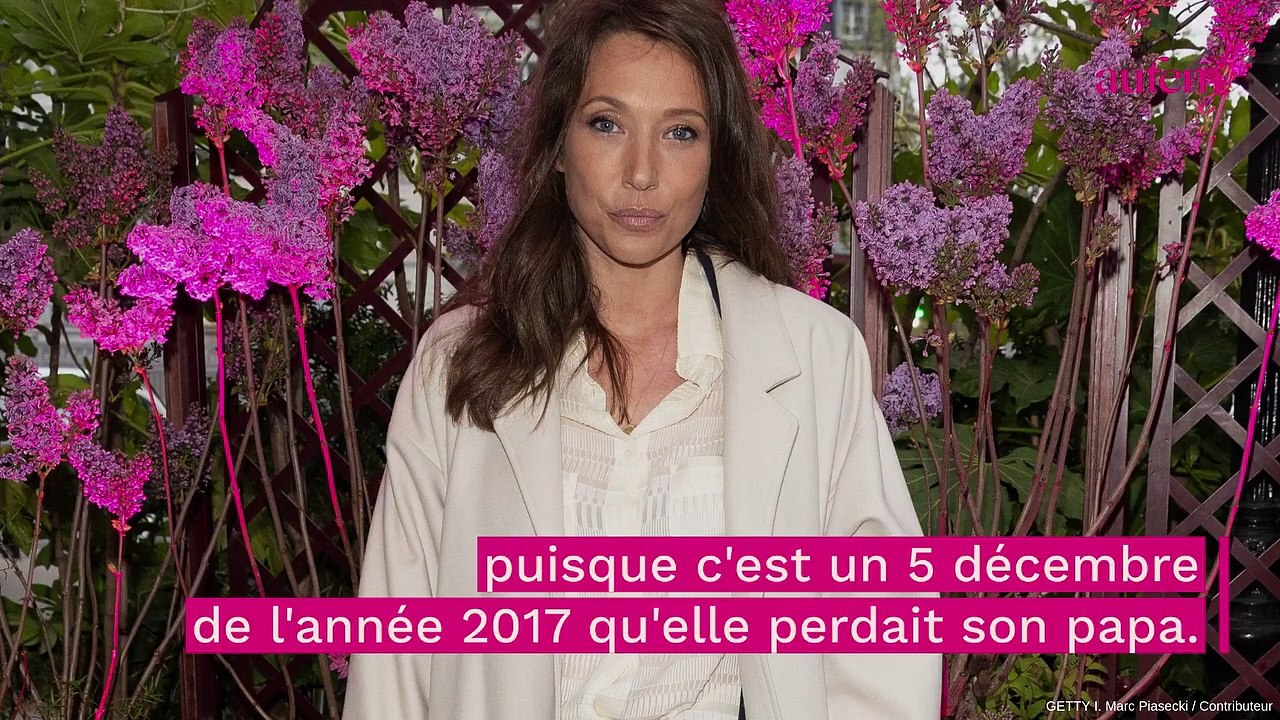 Laura Smet : cet adorable et inédit cliché de Johnny Hallyday dévoilé à Noël