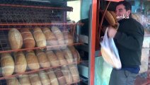 Osmaniyeli fırıncı:  'Eskiden bayat ekmeği balıklara atardık şimdi vatandaşa satıyoruz'
