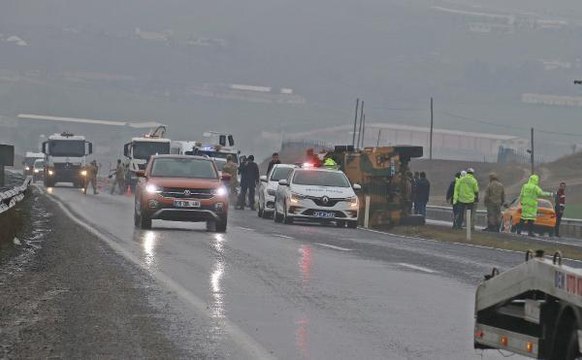 Diyarbakır'da zırhlı askeri araç devrildi: 6 yaralı