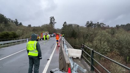 Hallan una séptima víctima mortal del accidente de Pontevedra