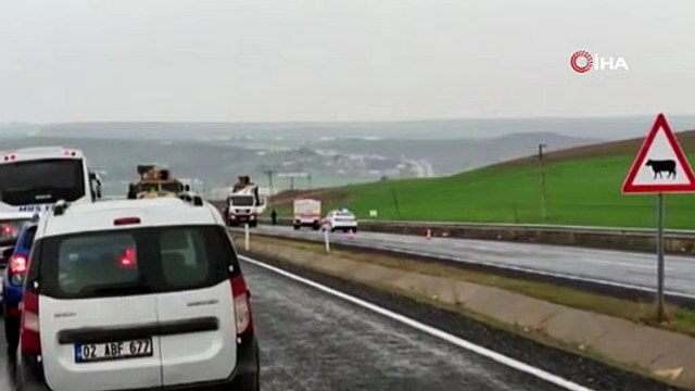 Diyarbakır'da zırhlı askeri araç devrildi!