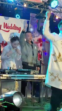 Đám cưới của nữ DJ và nam MC: Khách đi đám cưới ngỡ lên bar