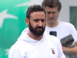 Cyril Hanouna sous le feu des critiques : Cette photo du réveillon qui ne passe pas... Un détail met le feu aux poudres