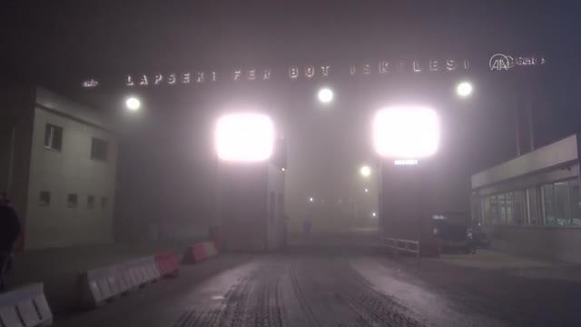 Çanakkale Boğazı sis nedeniyle transit gemi geçişlerine kapatıldı