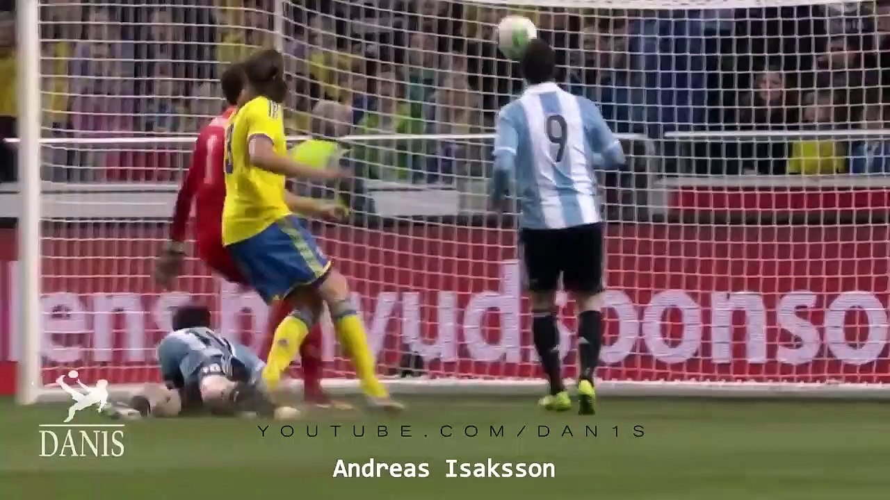 Top_10_Acrobatic_Goalkeepers_Saves