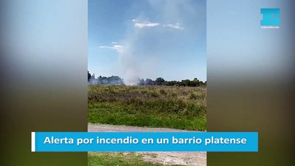 Alerta por incendio en un barrio platense