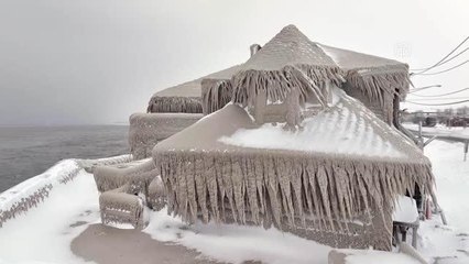 AA, ABD'de kar fırtınasının en çok etkilediği Buffalo'da felaketin boyutlarını görüntüledi