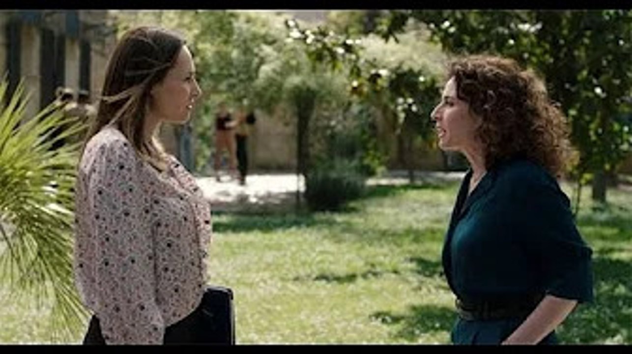 Ici tout commence (spoiler) : Clotilde prend une décision radicale, un abandon choc pour Rose sur