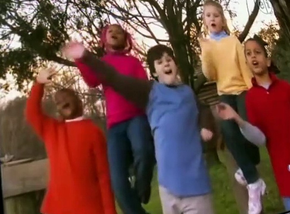 Lomax, the Hound of Music Lomax, the Hound of Music E001 Flea Bath