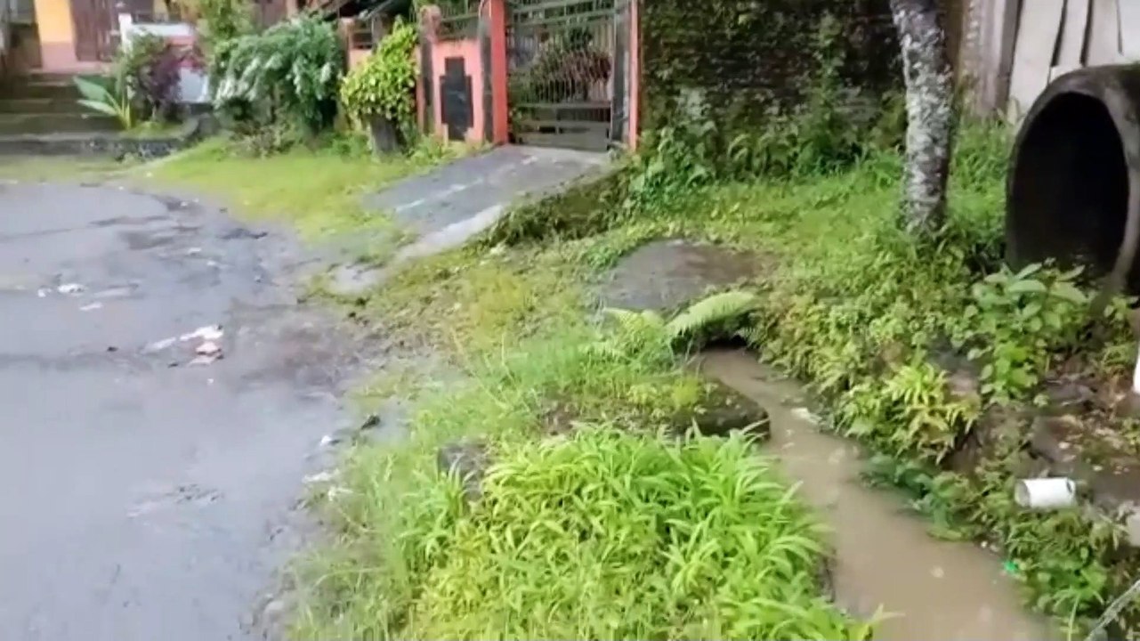 Jalan Bungbulang Mekarmukti di Kp. Cikalong Desa Bungbulang Rusak Parah