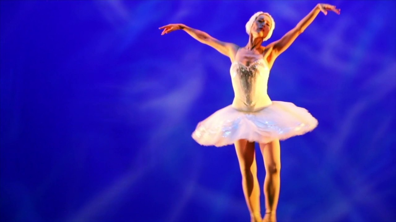 Ballet, "The Dying swan" performed by Yoomi Lee.