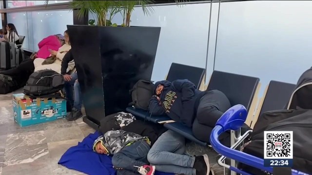 Por cancelación de vuelos, se desata el caos en aeropuerto de Tijuana