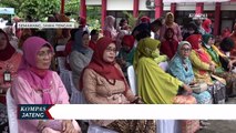 Anak Basuh Kaki Ibu Warnai Tangis dan Haru