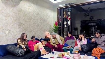 FATIMA KI UNIVERSITY MAI ONE DISH PARTY  Papa Ny Lagai Class | Hira Bach Gae