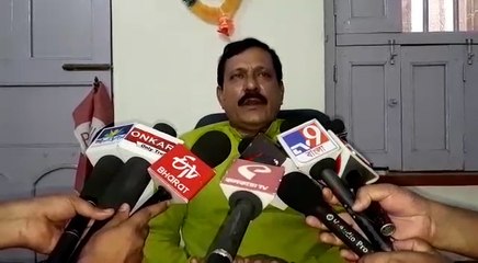 অনুব্রতর অনুপস্থিতিতে আলগা হচ্ছে রাশ! বীরভূমে তৃণমূল ছাড়লেন বিপ্লব ওঝা| Oneindia Bengali