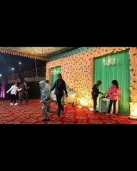 Bin bulaye Shaadi mai ghus gaye