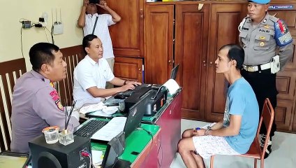 Kesal Dibangunkan Salat Tahajud, Anak Nekat Bacok Bapak