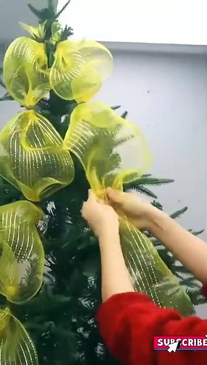 Simple ways to decorate a #christmas tree 