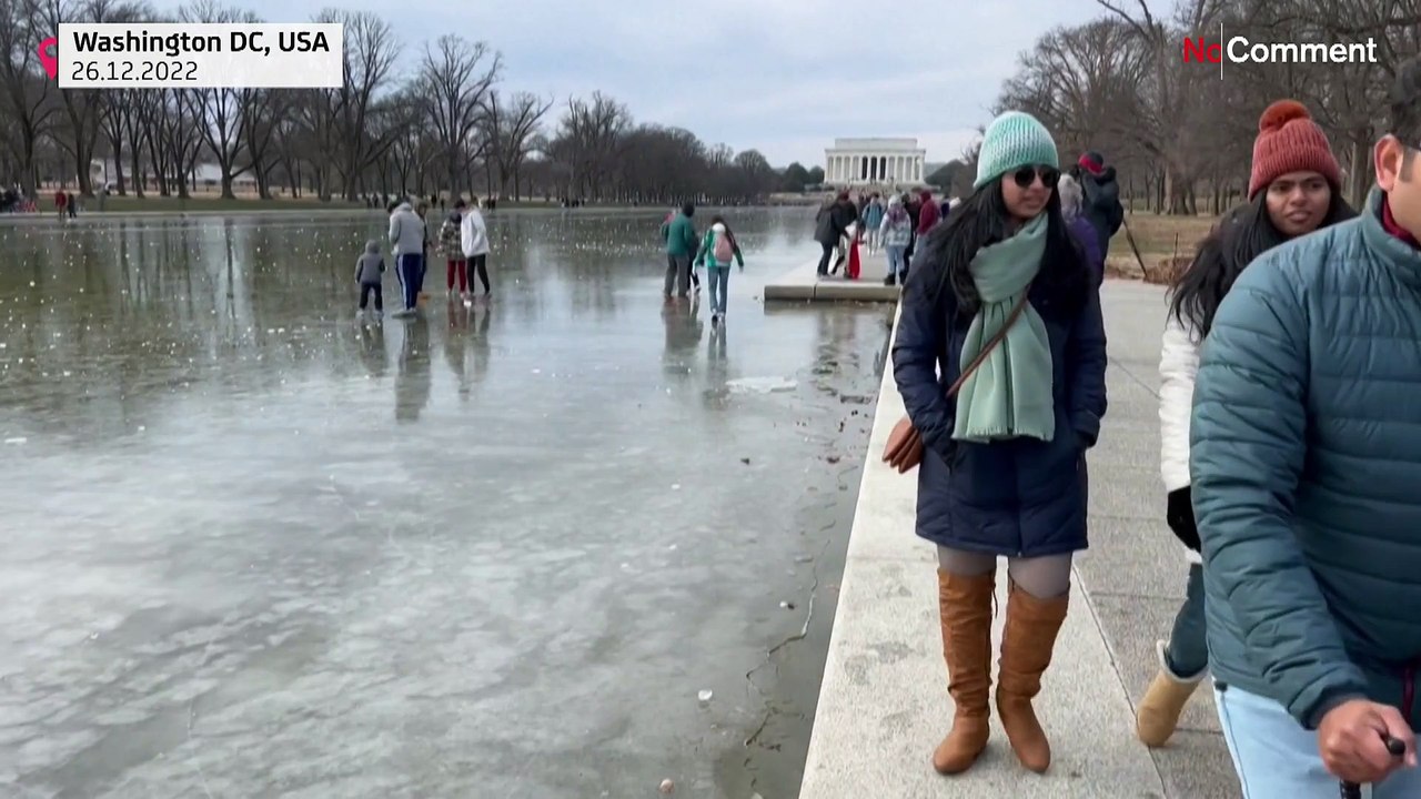 No Comment | Le miroir d'eau du Lincoln Memorial transformé en patinoire
