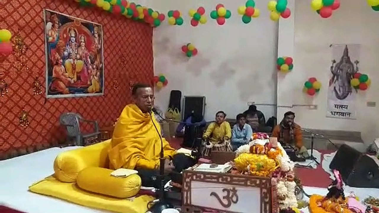 कृष्ण जन्म की लोगों ने यूं जताई खुशी... देखिए V...