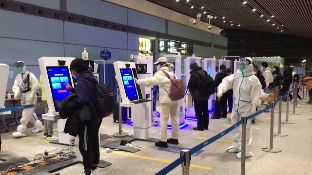 Chinos empiezan a planear viajes tras anuncio del fin de las cuarentenas