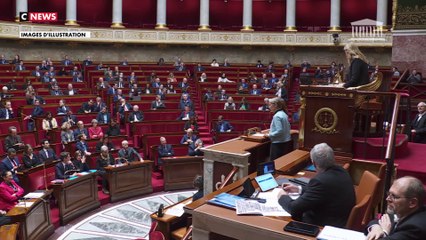 Assurance chômage : la gauche monte au créneau