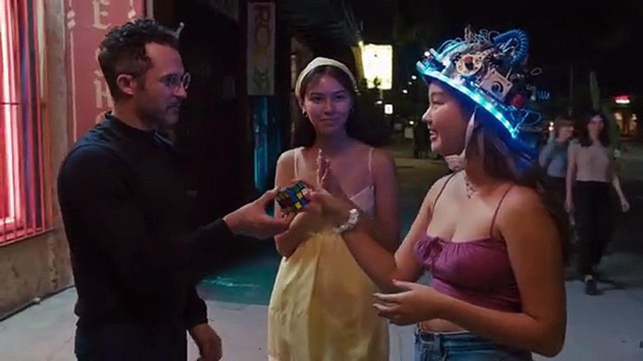 Magic for Humans - Se3 - Ep01 HD Watch HD Deutsch