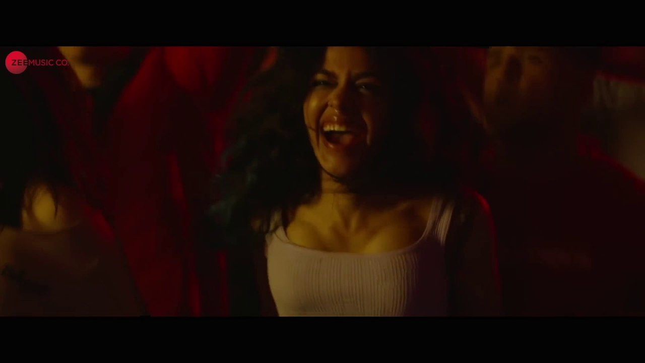 Woman Desi - Almost Pyaar with DJ Mohabbat | Alaya & Karan| Arjun K, Bhoomi T, Aasa, Amit T, Shellee