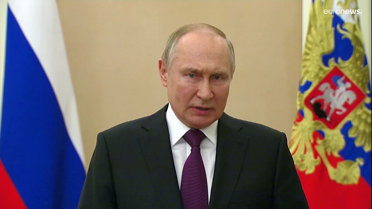 Владимир Путин запретил продавать нефть по "потолочным" ценам