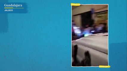 El CJNG entrega regalos de navidad en un desfile en Guadalajara, Jalisco