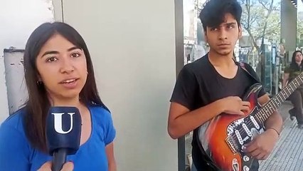 Estudiantes de Música ofrecen conciertos en la peatonal 🎶